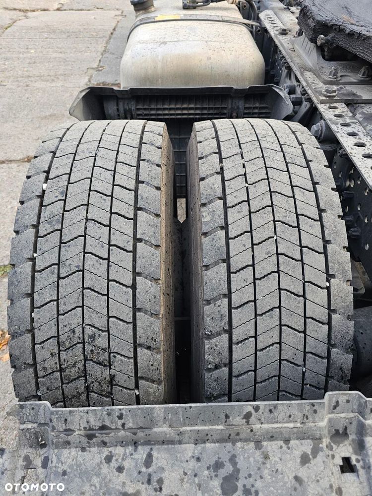 Mercedes-Benz ACTROS - 11