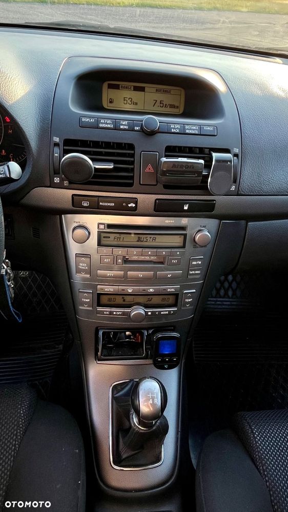 Toyota Avensis 1.8 VVT-i Sol - 7