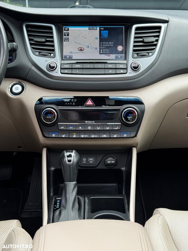 Hyundai Tucson blue 1.7 CRDi 2WD DCT Premium - 19