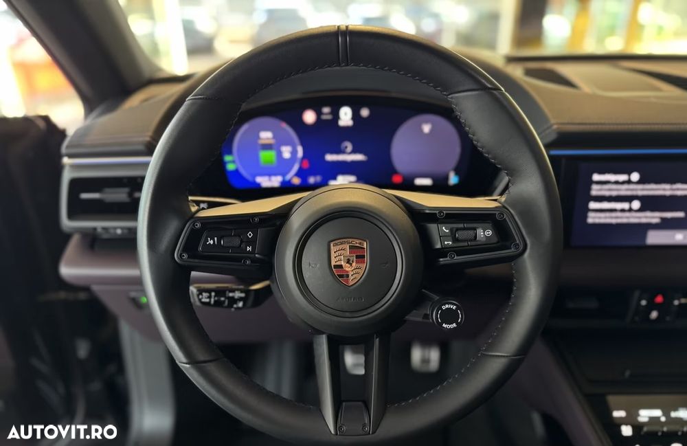 Porsche Macan 100 kWh - 11