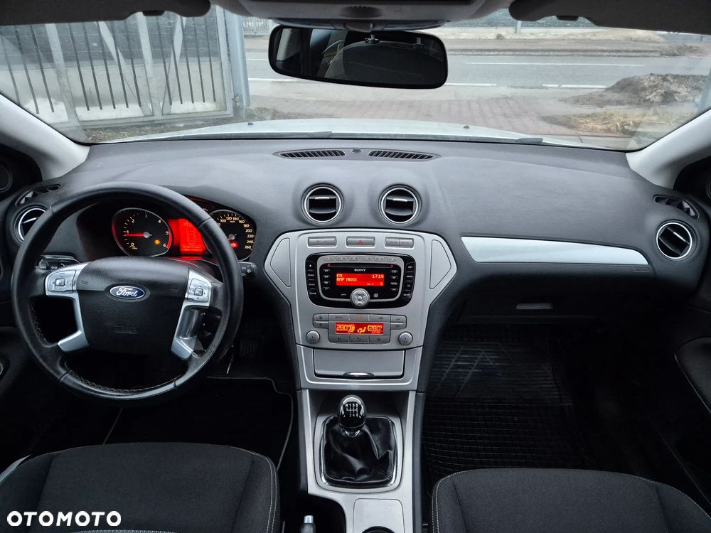 Ford Mondeo 2.0 TDCi Viva Trend - 9