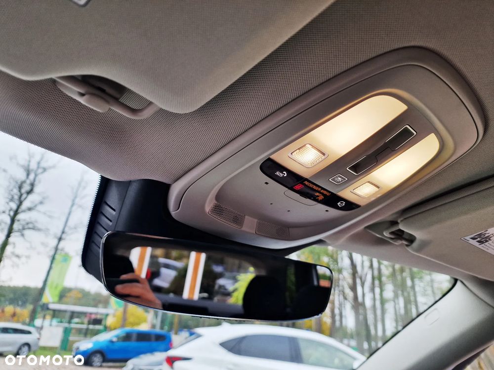Volvo XC 90 - 33