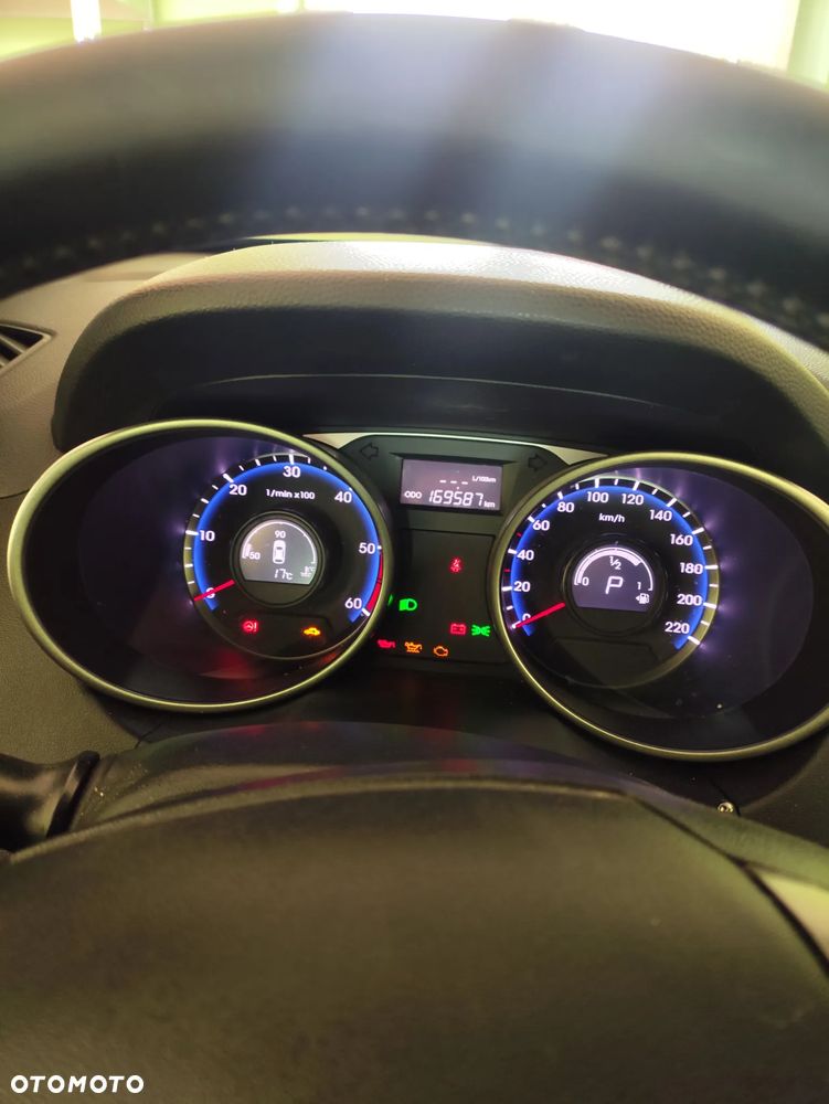 Hyundai ix35 2.0 CRDi 4WD Automatik Premium - 10