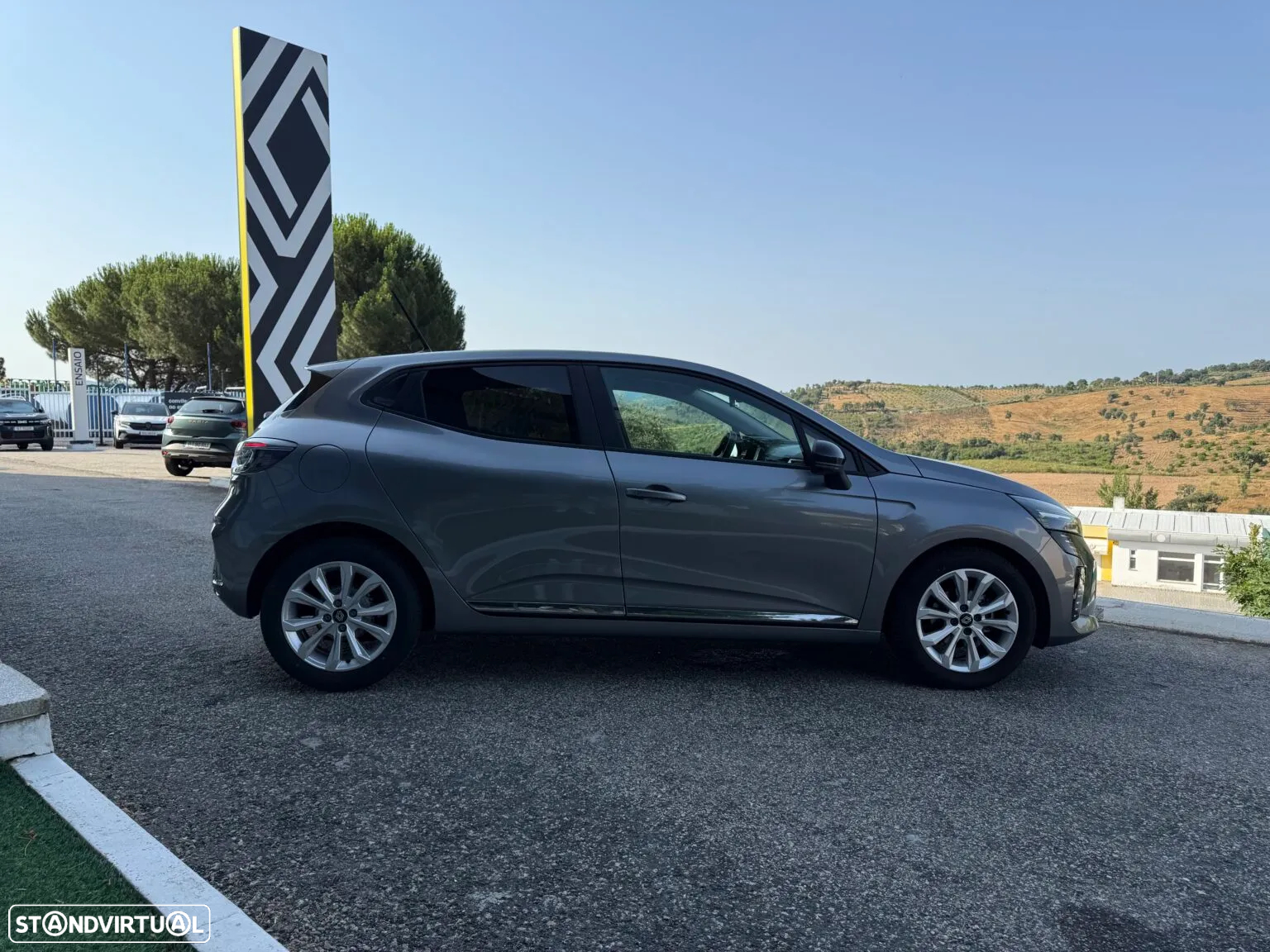 Renault Clio 1.0 TCe Evolution - 10