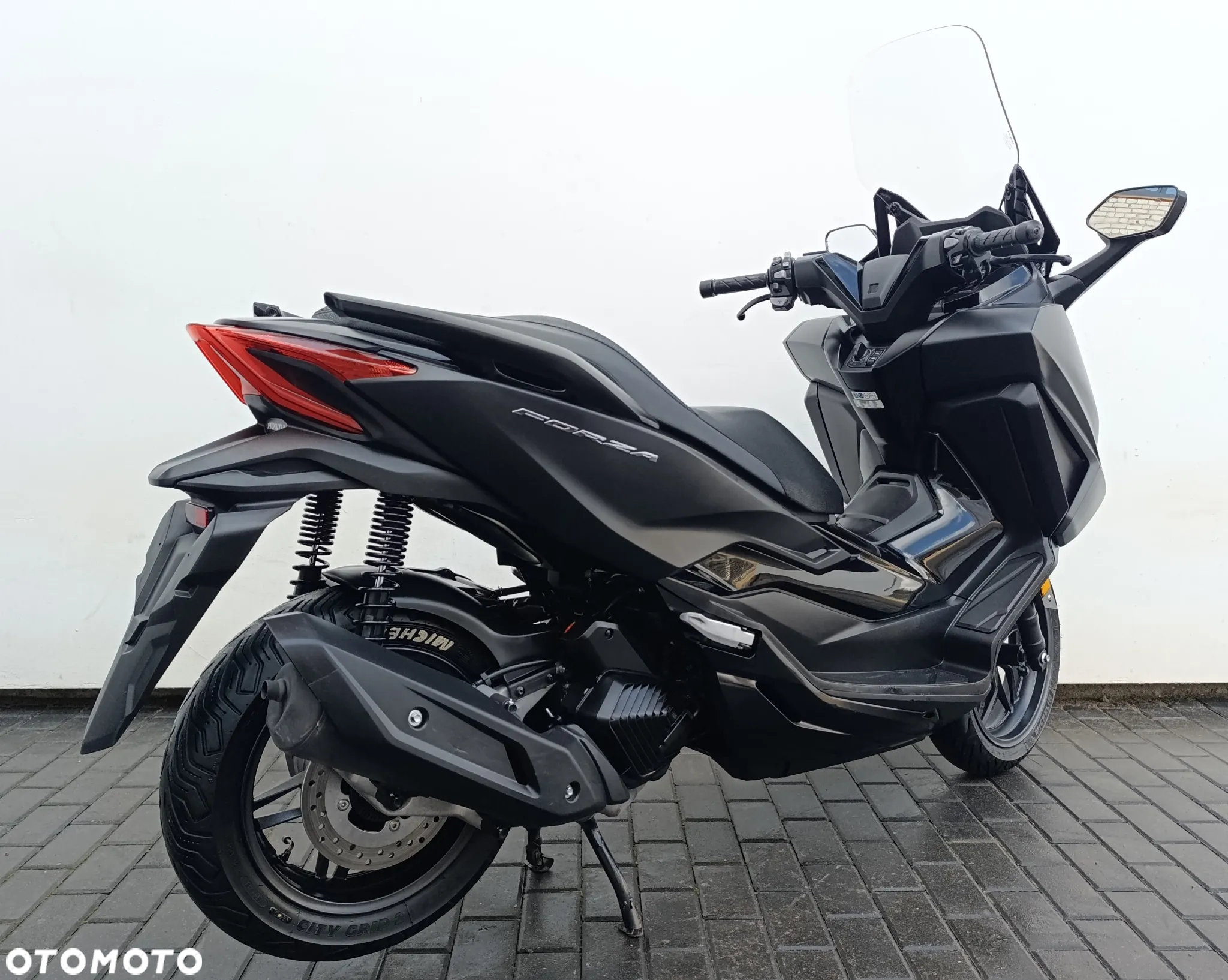 Honda NSS - 5