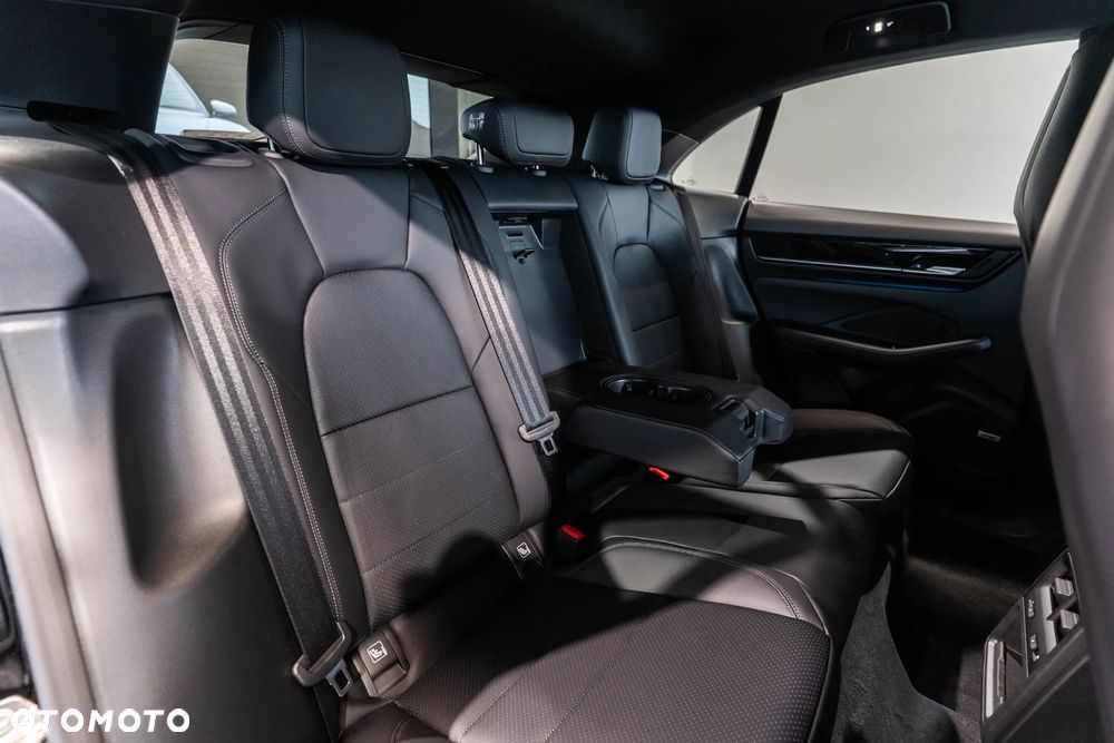 Porsche Macan - 14