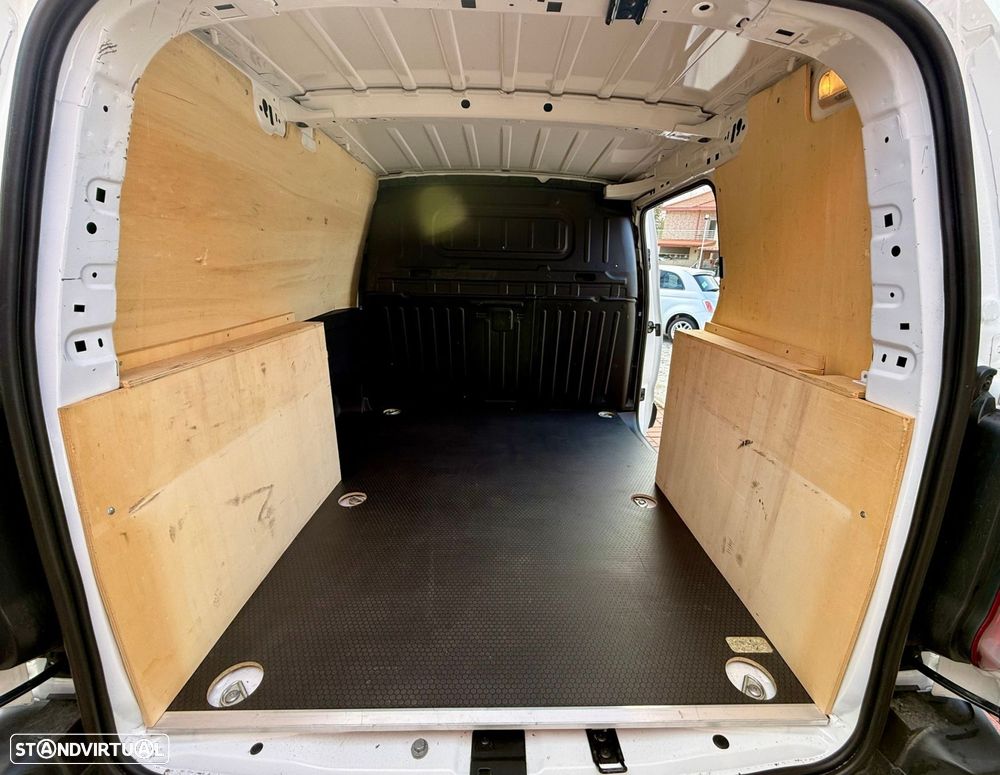 Citroën Berlingo Outro - 17