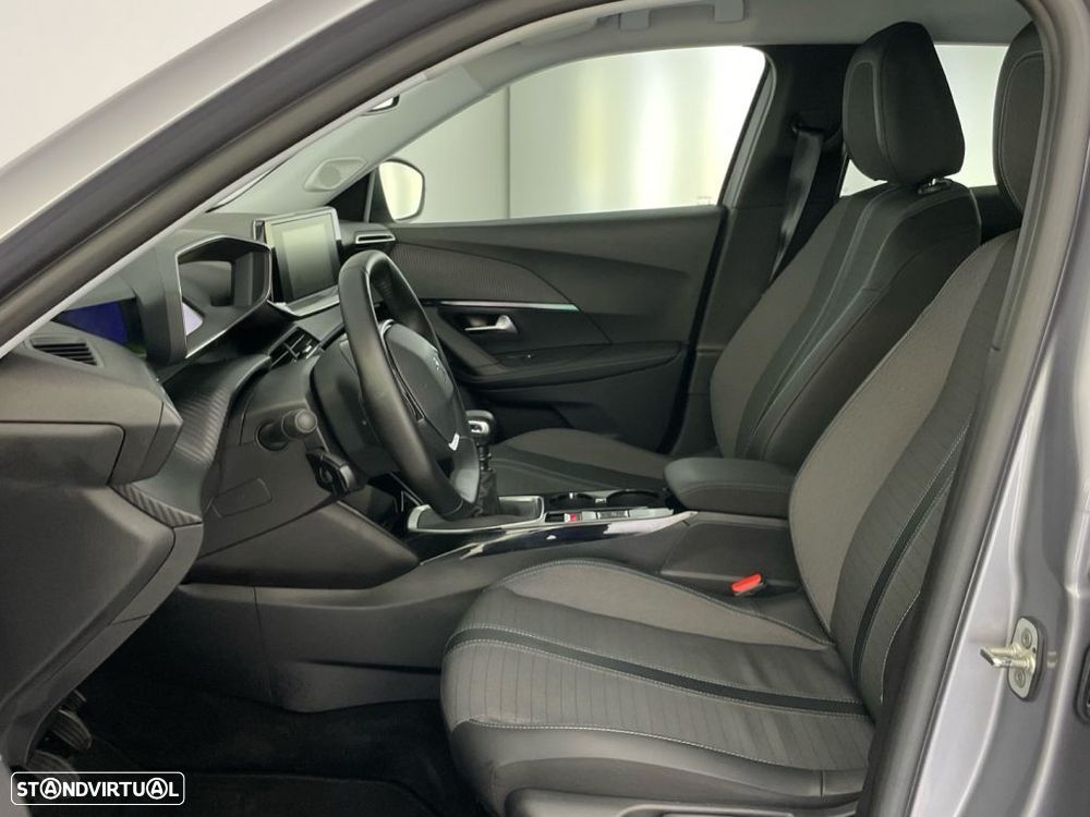 Peugeot 2008 1.2 PureTech Allure Pack — fotografia 11