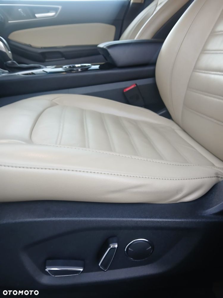 Ford Edge - 7