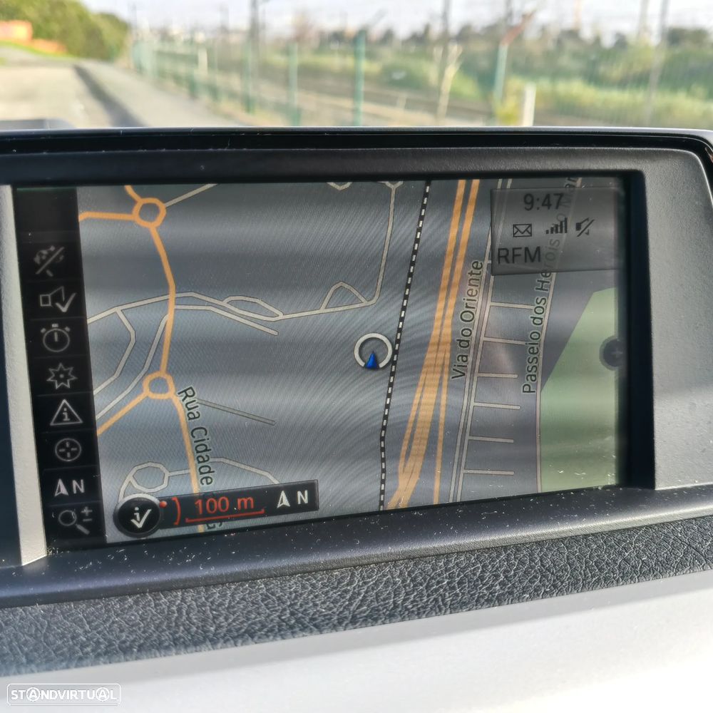 BMW 318 d Modern Line - 14