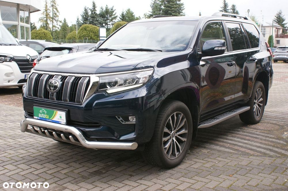 Toyota Land Cruiser - 2
