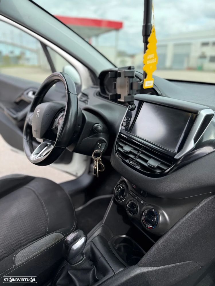 Peugeot 208 1.6 BlueHDi Active - 4
