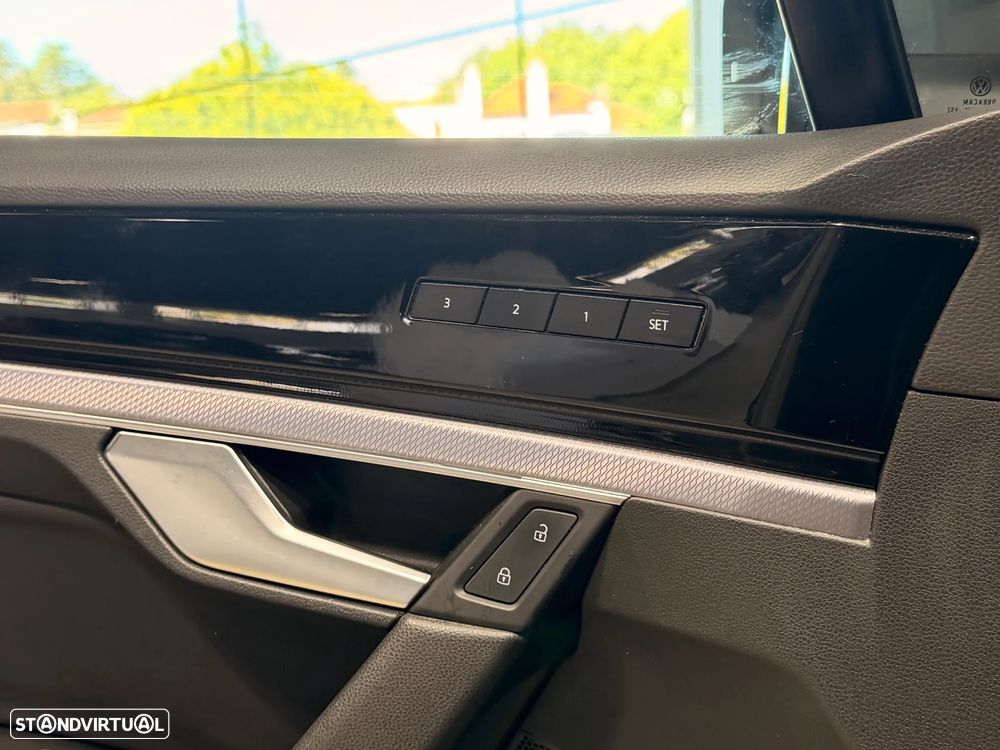 VW Touareg 3.0 TDI V6 R-Line - 34