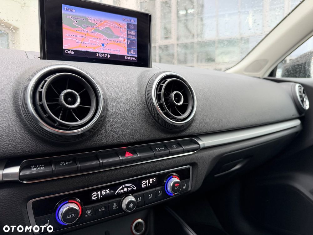 Audi A3 Sportback - 15