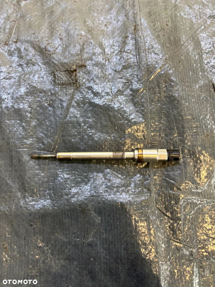 Vw Skoda Audi świeca żarowa 03L905061K - 2