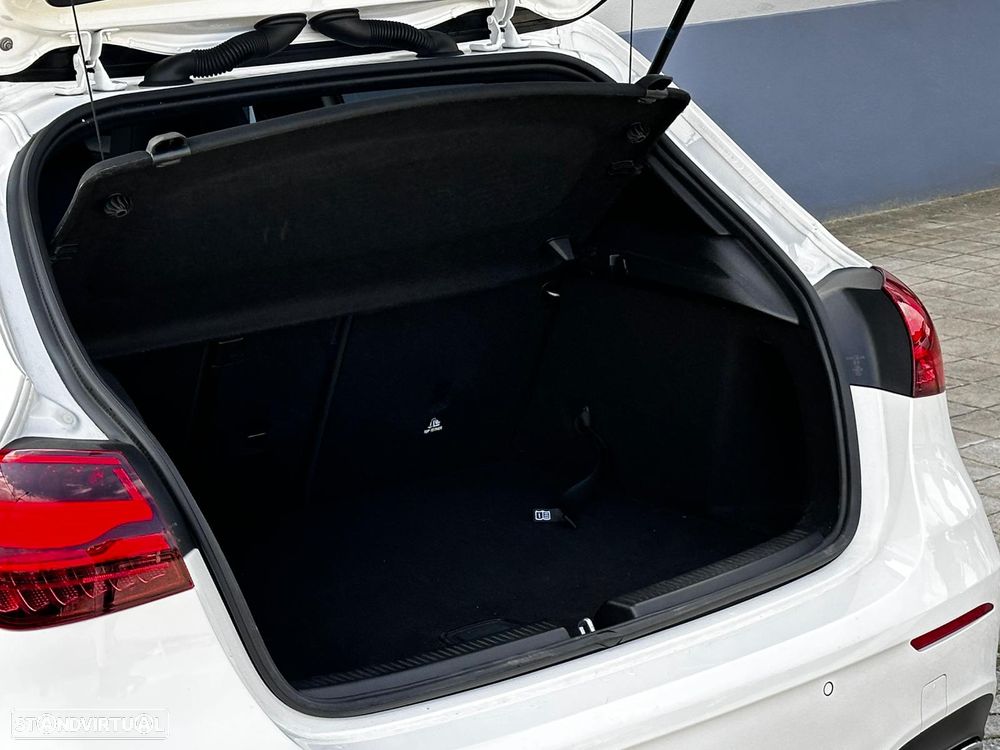 Mercedes-Benz A 250 e 8G-DCT AMG Line - 21