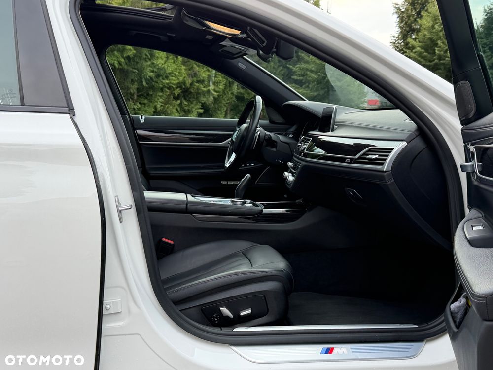 BMW Seria 7 740Li - 14