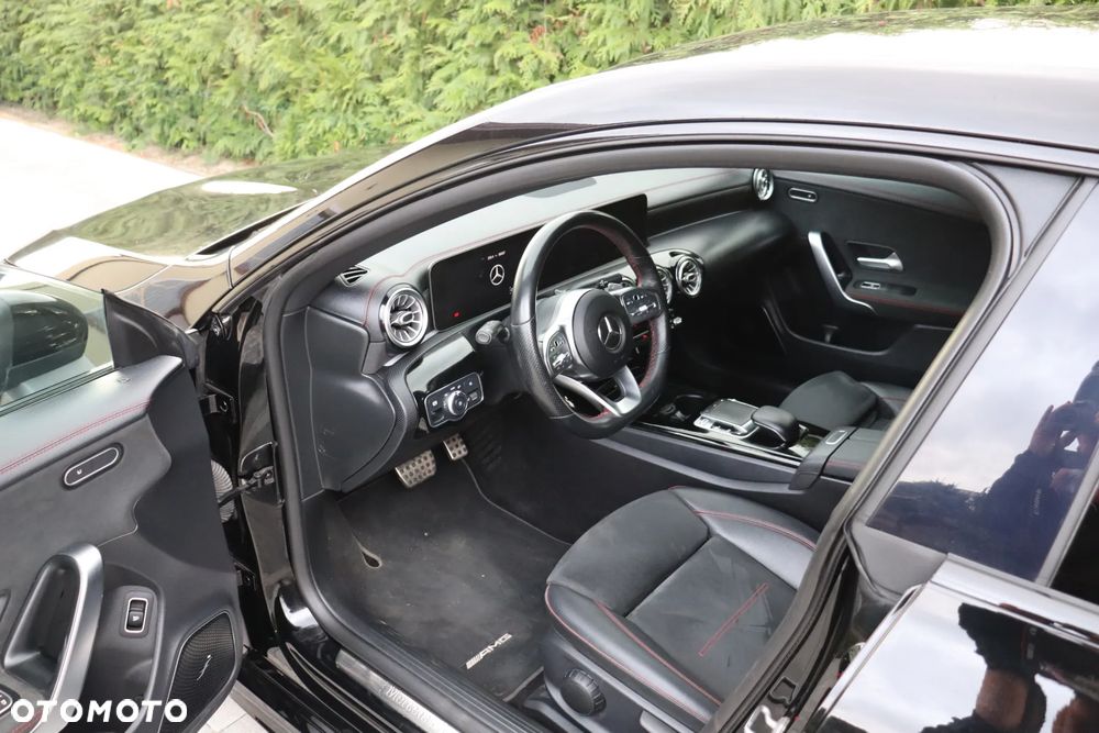 Mercedes-Benz CLA 220 7G-DCT - 14