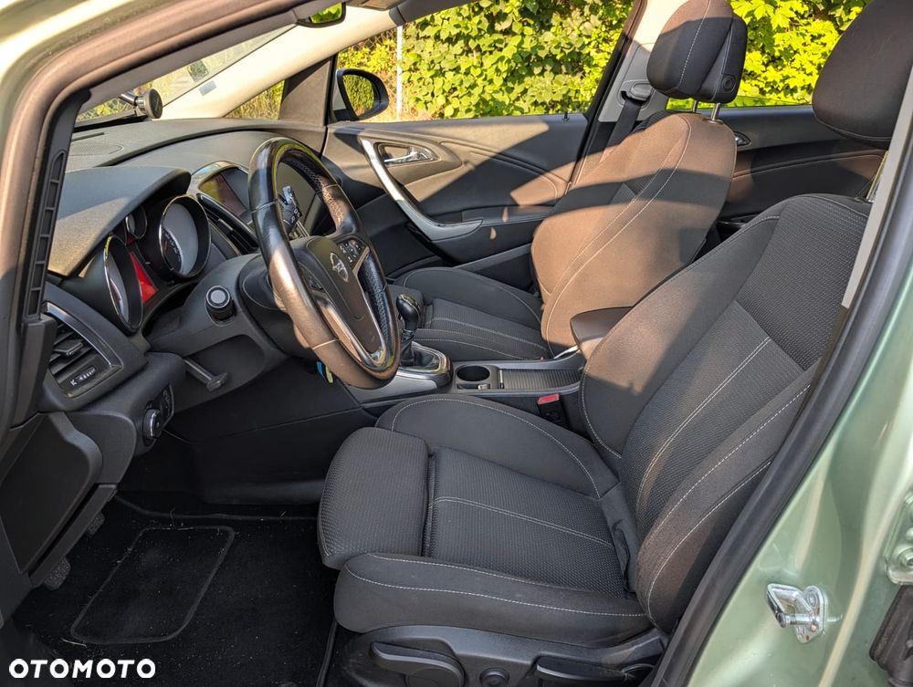 Opel Astra 2.0 CDTI DPF Cosmo - 5