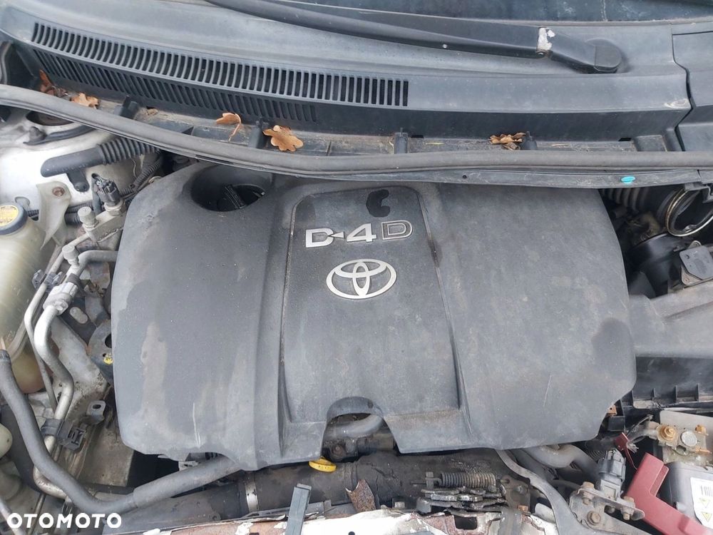Toyota Corolla E12 silnik 1,4 d4d Kompletny pompa wtryski 1,4 d4d Auris - 2