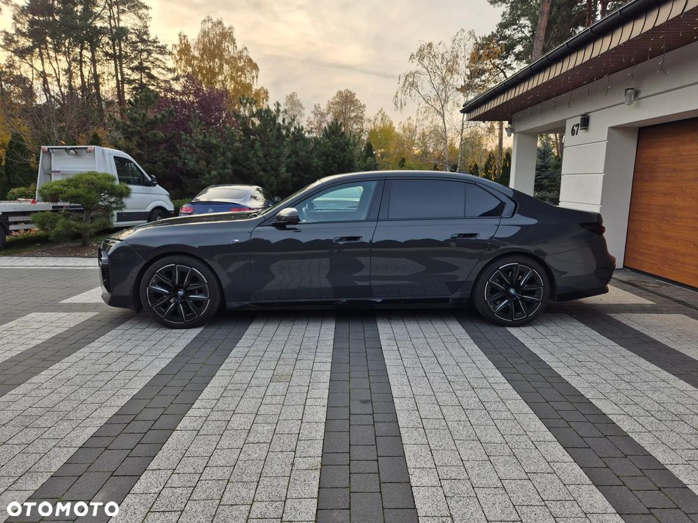 BMW Seria 7 - 25