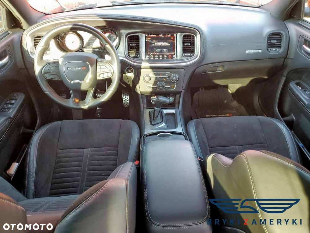 Dodge Charger - 9
