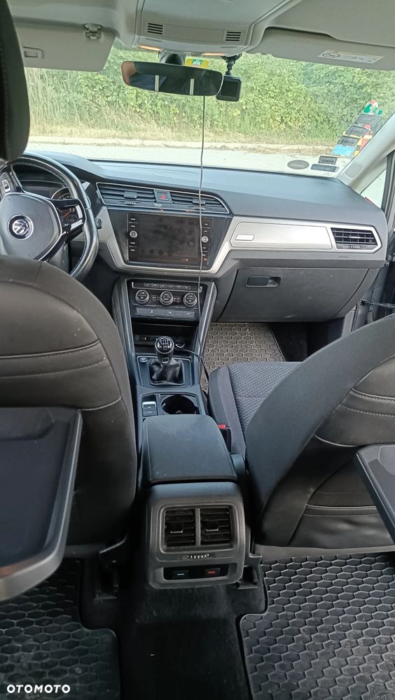 Volkswagen Touran 1.6 TDI BMT SCR Comfortline - 17