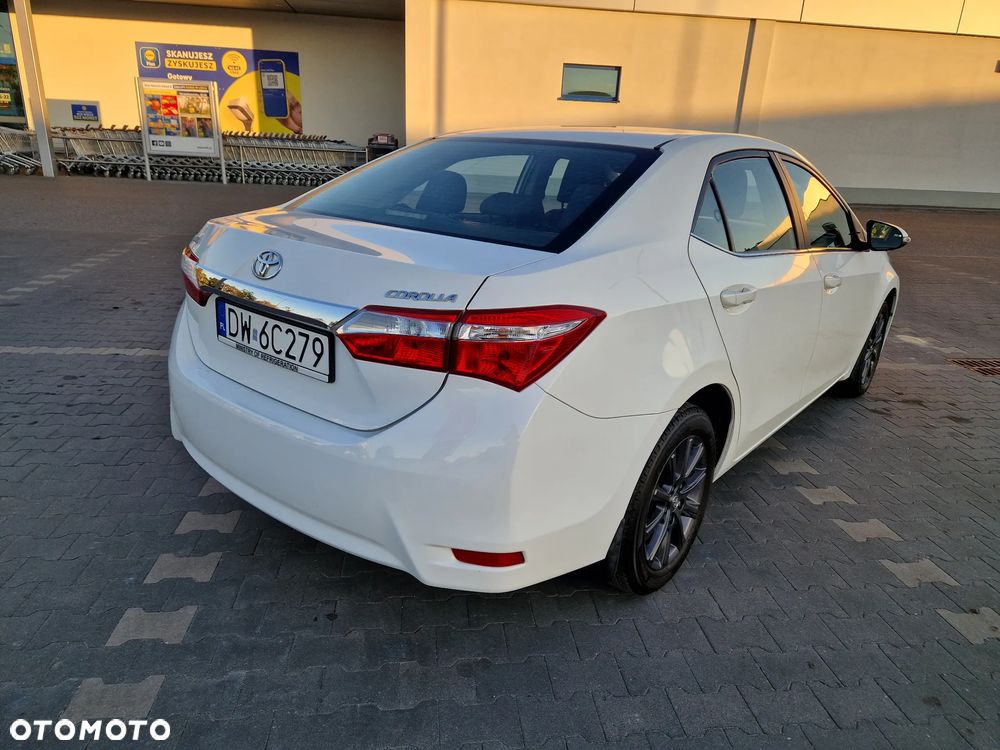 Toyota Corolla 1.6 Premium - 4
