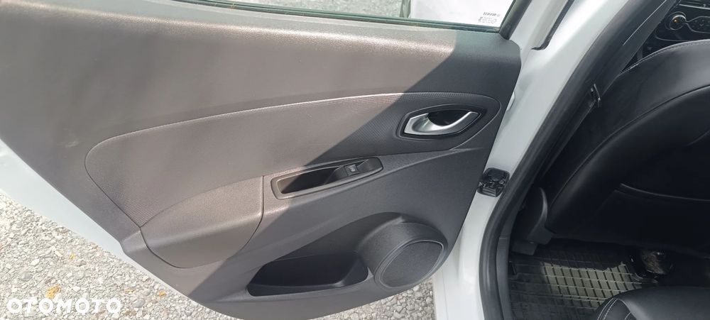 Renault Clio TCe 90 Luxe - 16