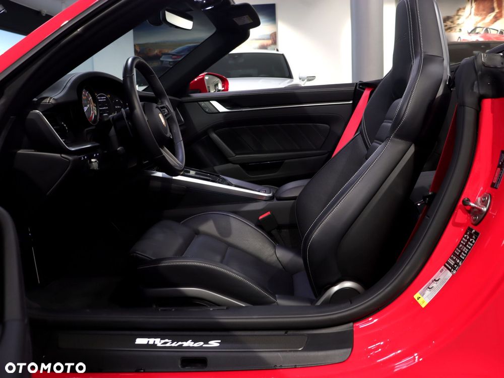 Porsche 911 Turbo S - 21