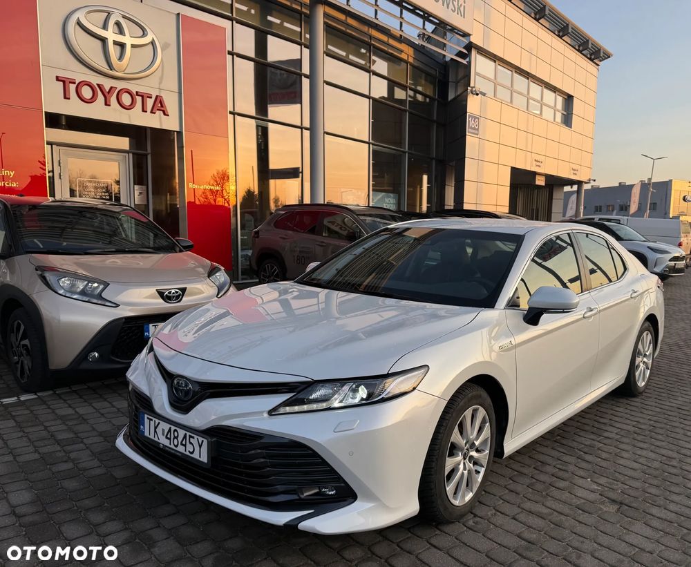 Toyota Camry Business Edition - 11
