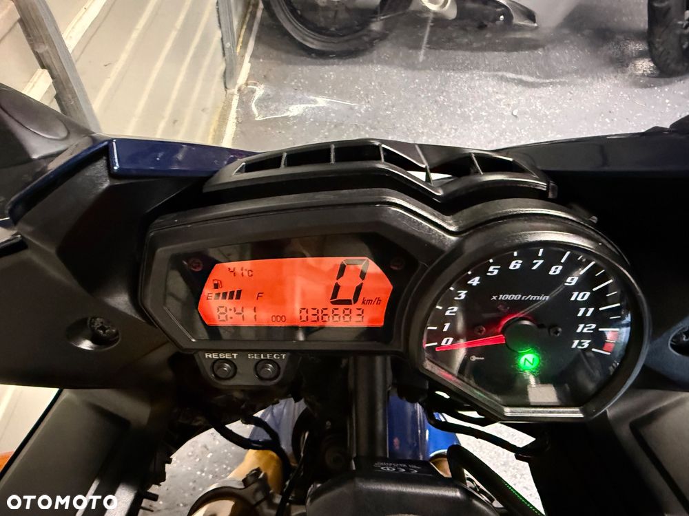 Yamaha FZ - 10