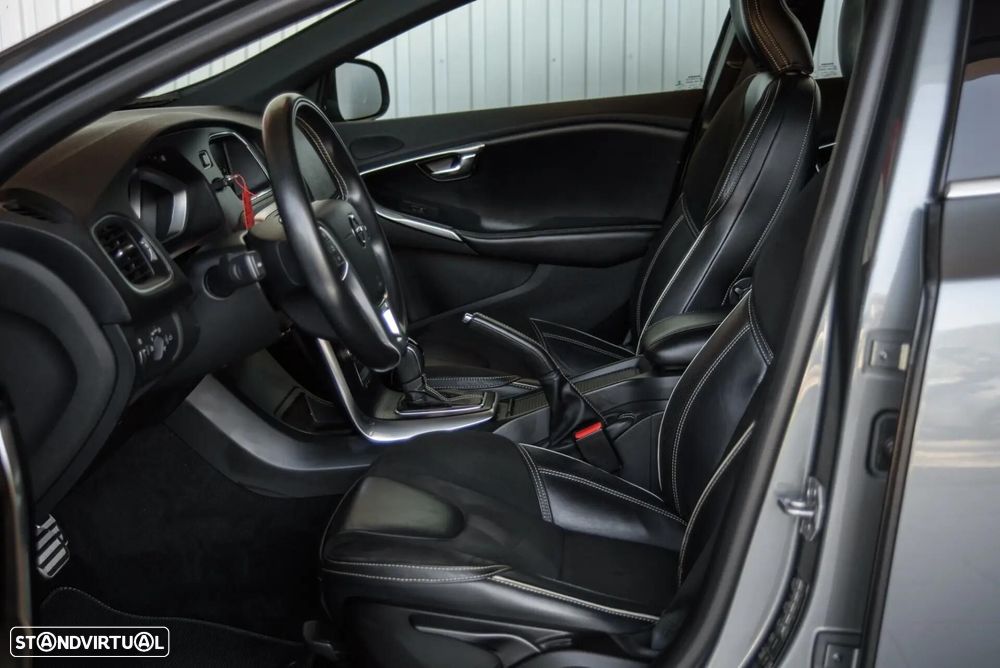 Volvo V40 1.5 T3 Sport Edition R Geartronic - 27