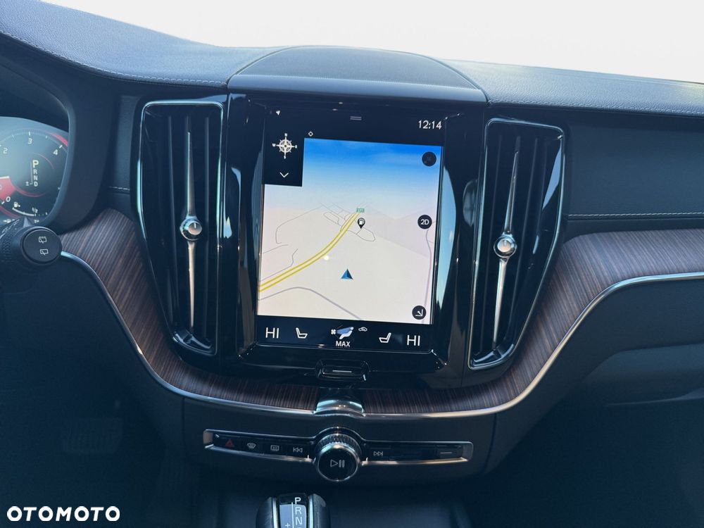 Volvo XC 60 D5 AWD Geartronic Inscription - 19