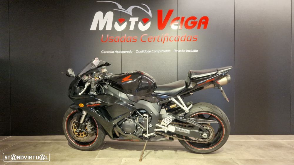 Honda CBR 1000RR - 4