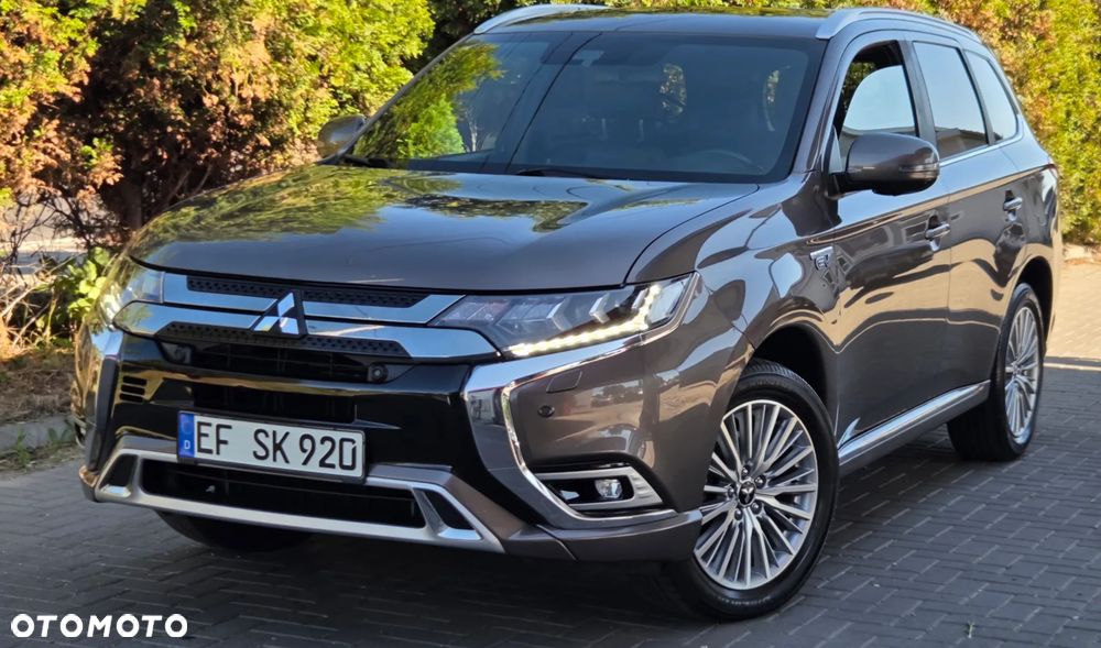 Mitsubishi Outlander 2.4 4WD Diamant+ - 3