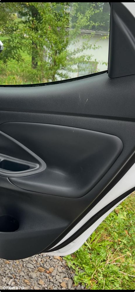 Toyota Yaris - 24