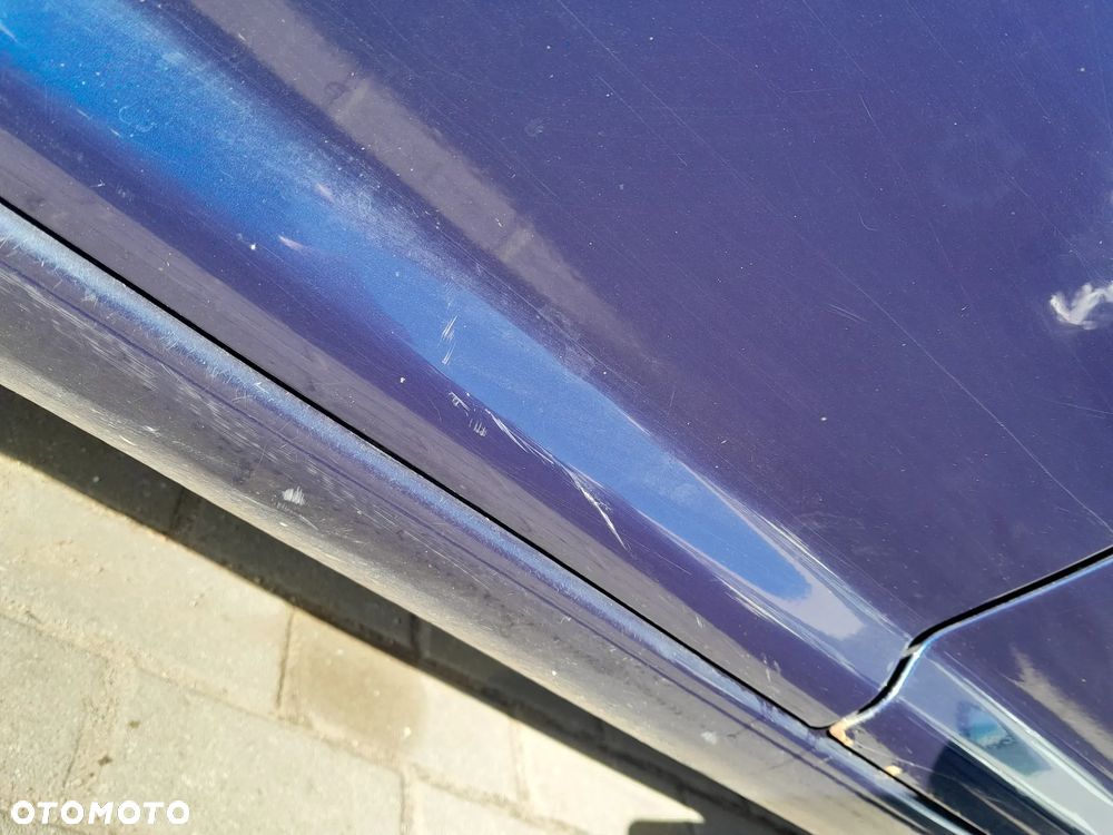 VW GOLF IV DRZWI PRAWE TYLNE PRAWY TYŁ KOMBI KOLOR: LA5N - 5