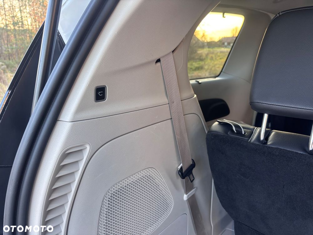 Chrysler Pacifica - 27