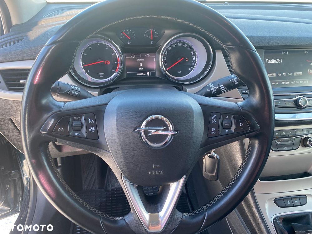 Opel Astra 1.4 T GPF Dynamic S&S - 37