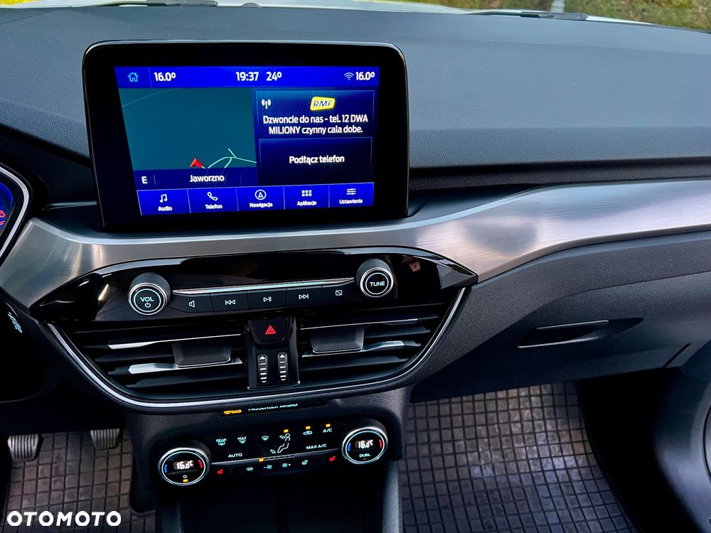 Ford Kuga 1.5 EcoBoost FWD Titanium X - 30