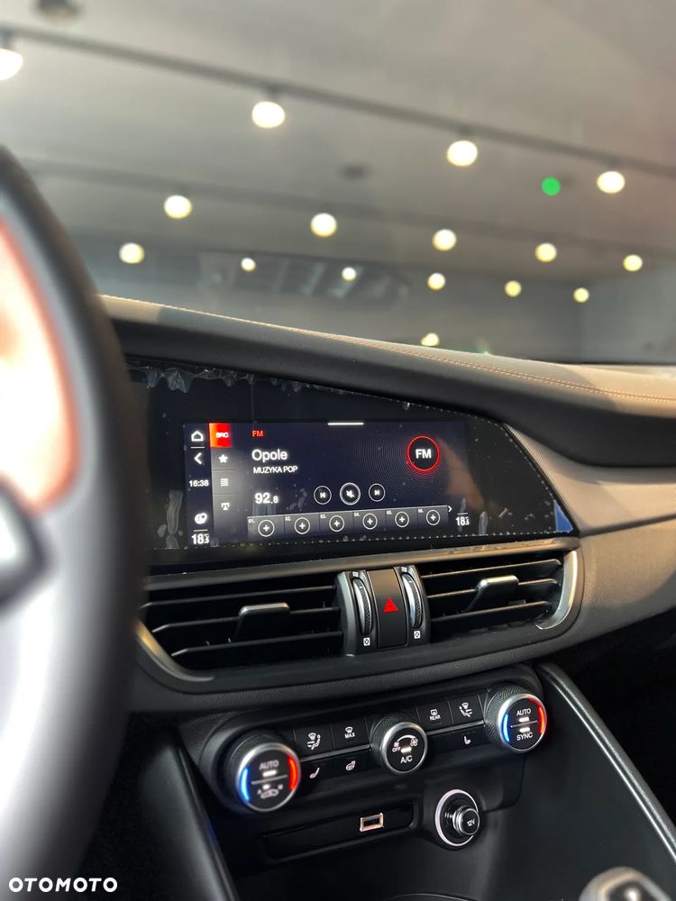 Alfa Romeo Giulia 2.0 Turbo Veloce Q4 - 13