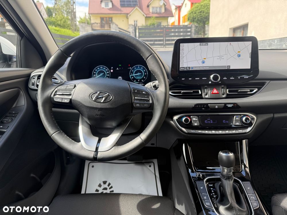 Hyundai i30 1.6 T-GDI Pure DCT - 17