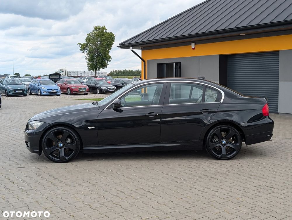 BMW Seria 3 318d Sport Line - 9