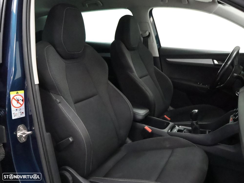 Skoda Karoq 1.0 TSI Ambition - 26