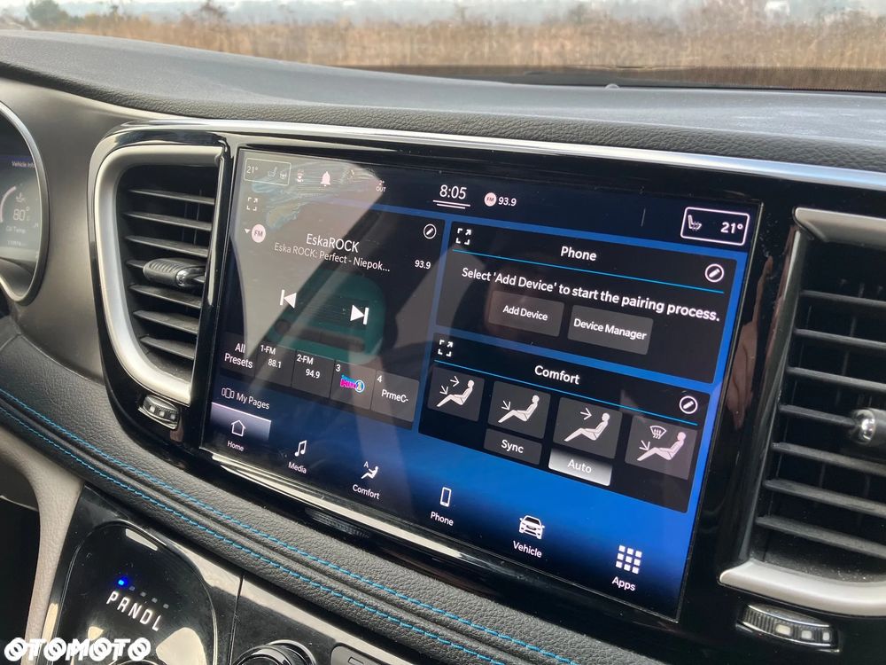 Chrysler Pacifica - 4