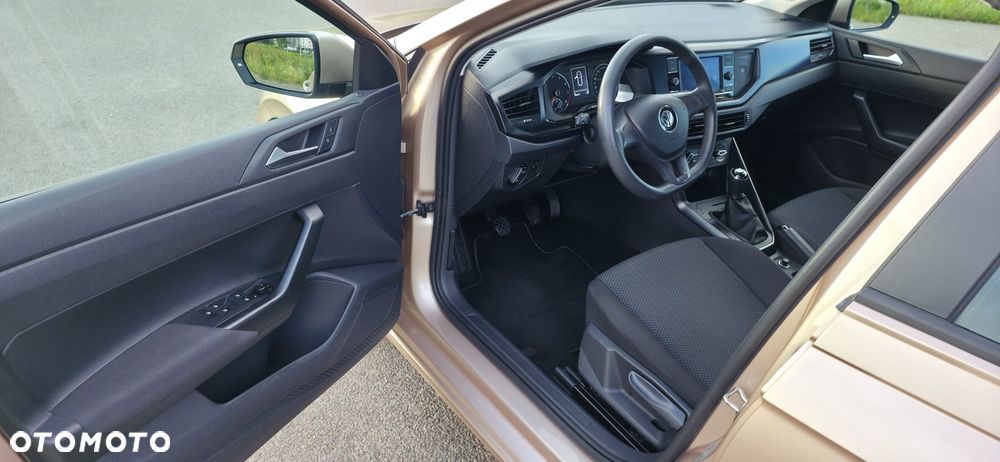 Volkswagen Polo 1.0 Trendline - 31