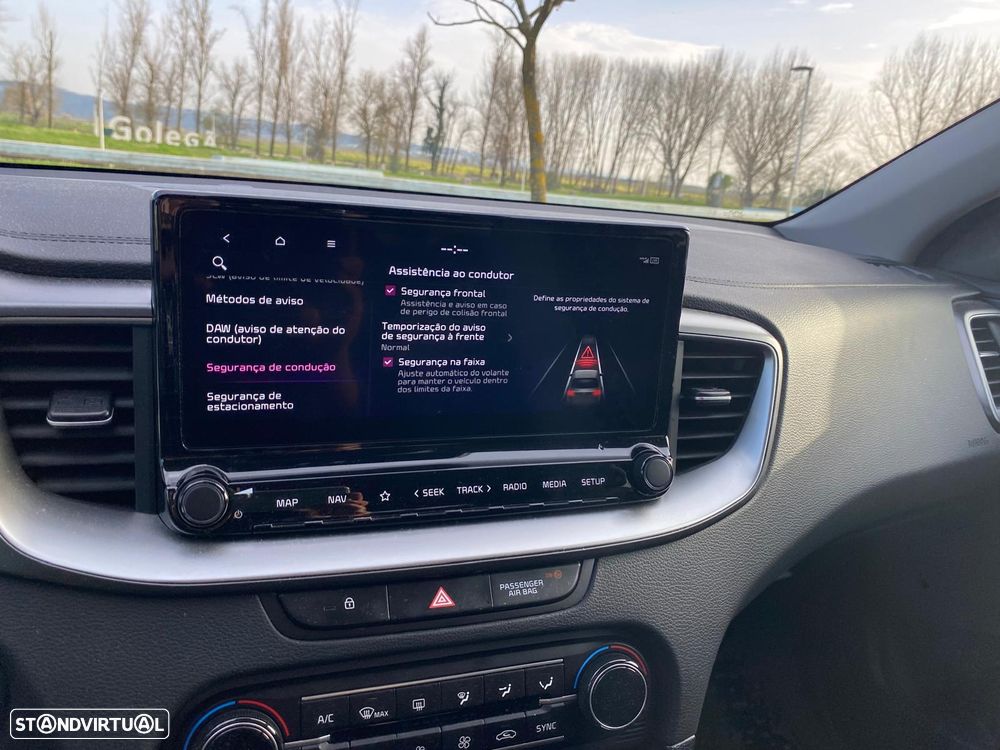 Kia XCeed 1.5 T-GDI Sport - 28