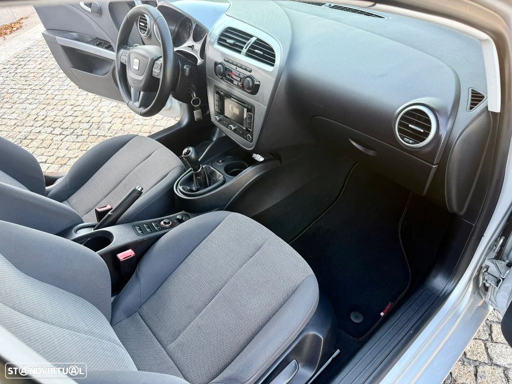 SEAT Leon 1.6 TDI ECOMOTIVE Sport Start/Stop - 30