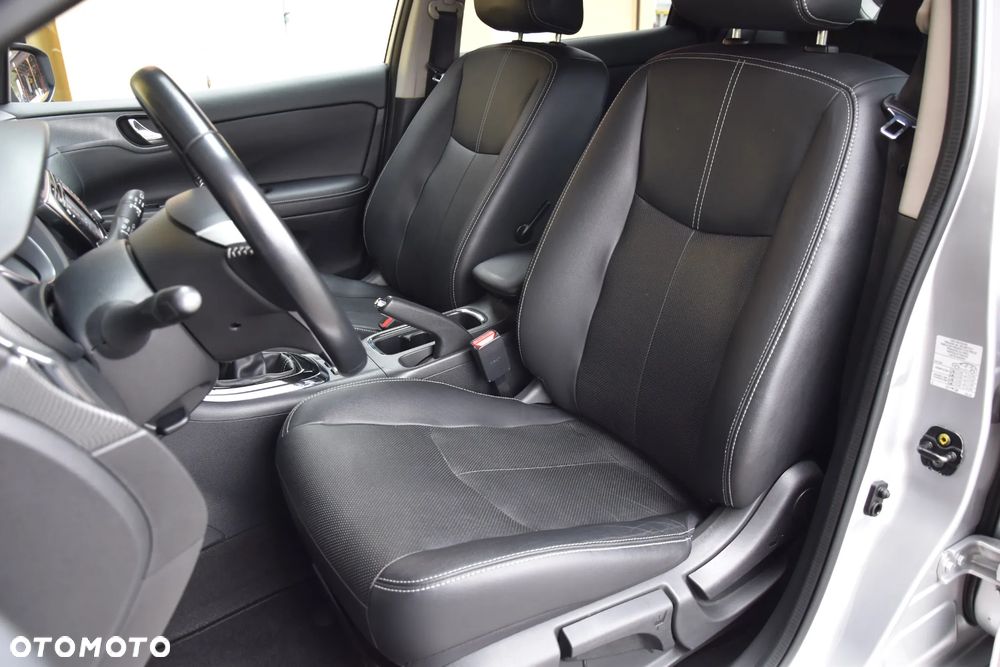 Nissan Pulsar 1.6 DIG-T Tekna - 21